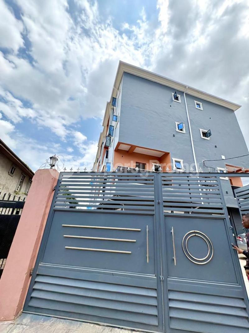 1 bedroom Flat / Apartment for sale Onike Yaba Lagos