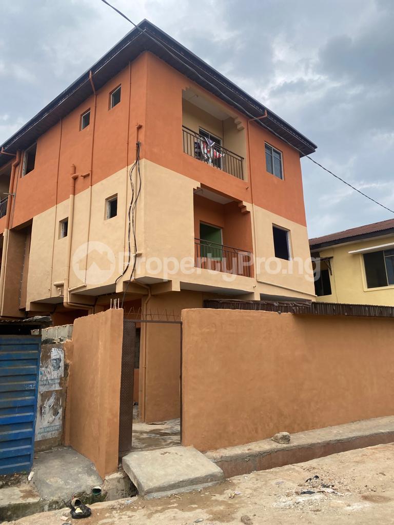 1 bedroom Flat / Apartment for rent Fadeyi, Jibowu Yaba Lagos