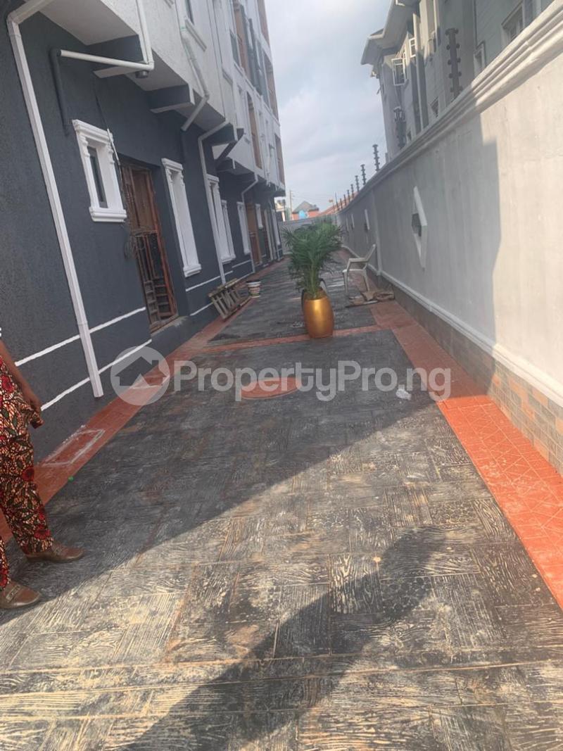 2 bedroom Flat / Apartment for rent Mushin Mushin Lagos - 0