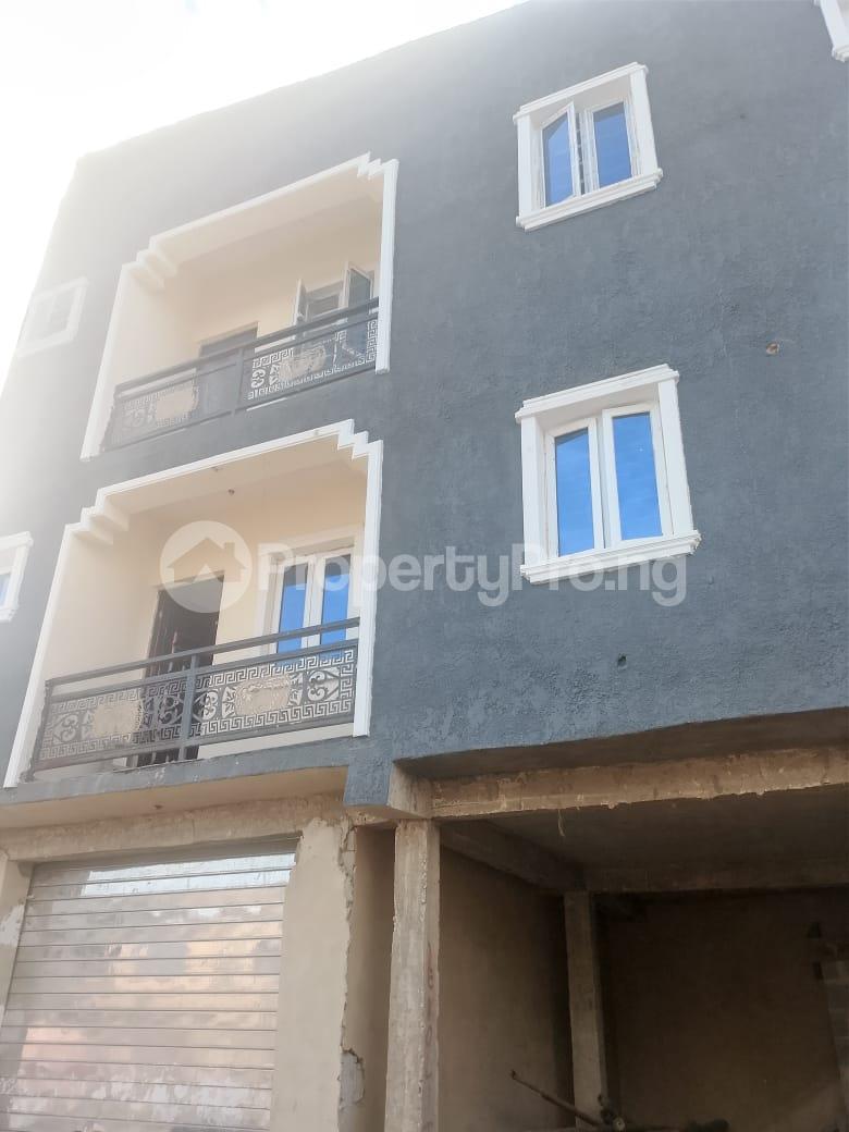1 bedroom Flat / Apartment for rent Shilloh Street Ikorodu road(Ilupeju) Ilupeju Lagos - 0
