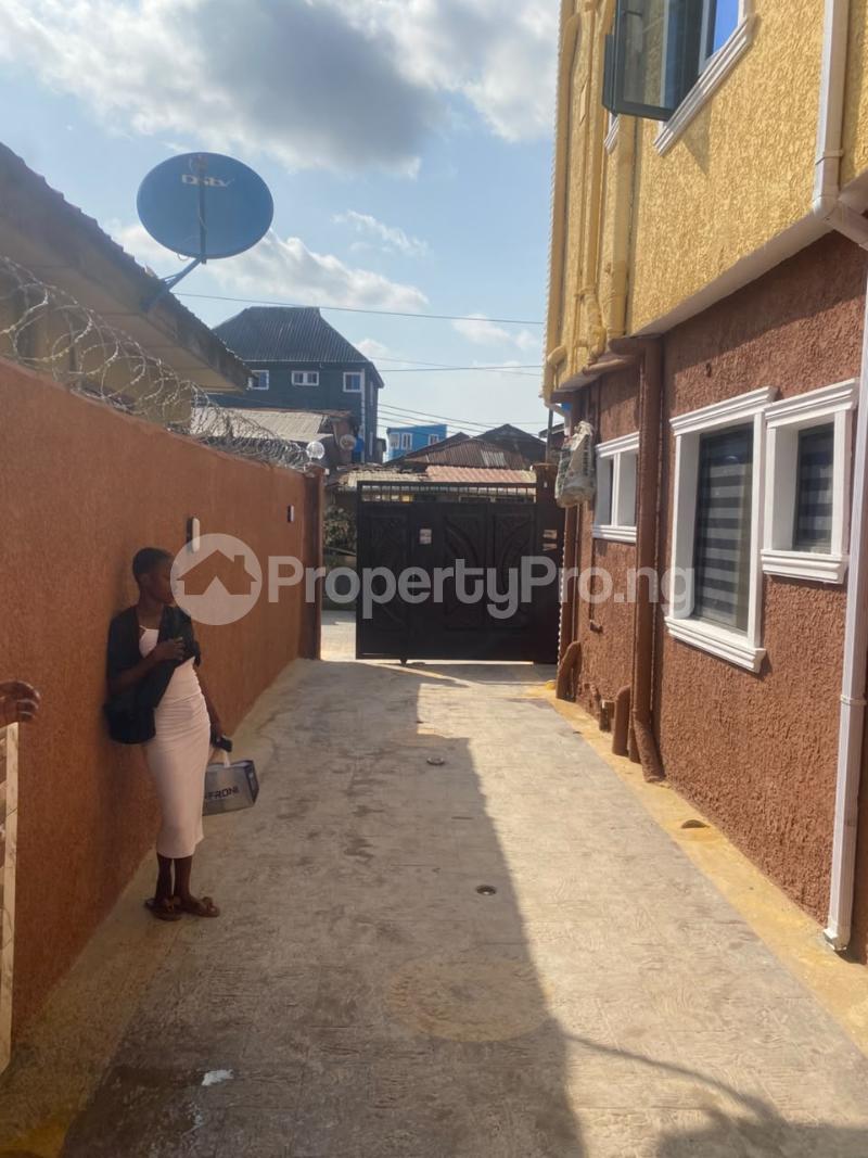 1 bedroom Flat / Apartment for rent Somolu Shomolu Shomolu Lagos
