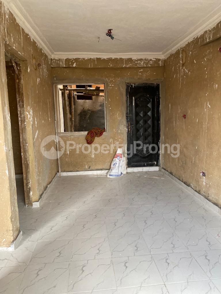 1 bedroom Flat / Apartment for rent Onipan Shomolu Lagos