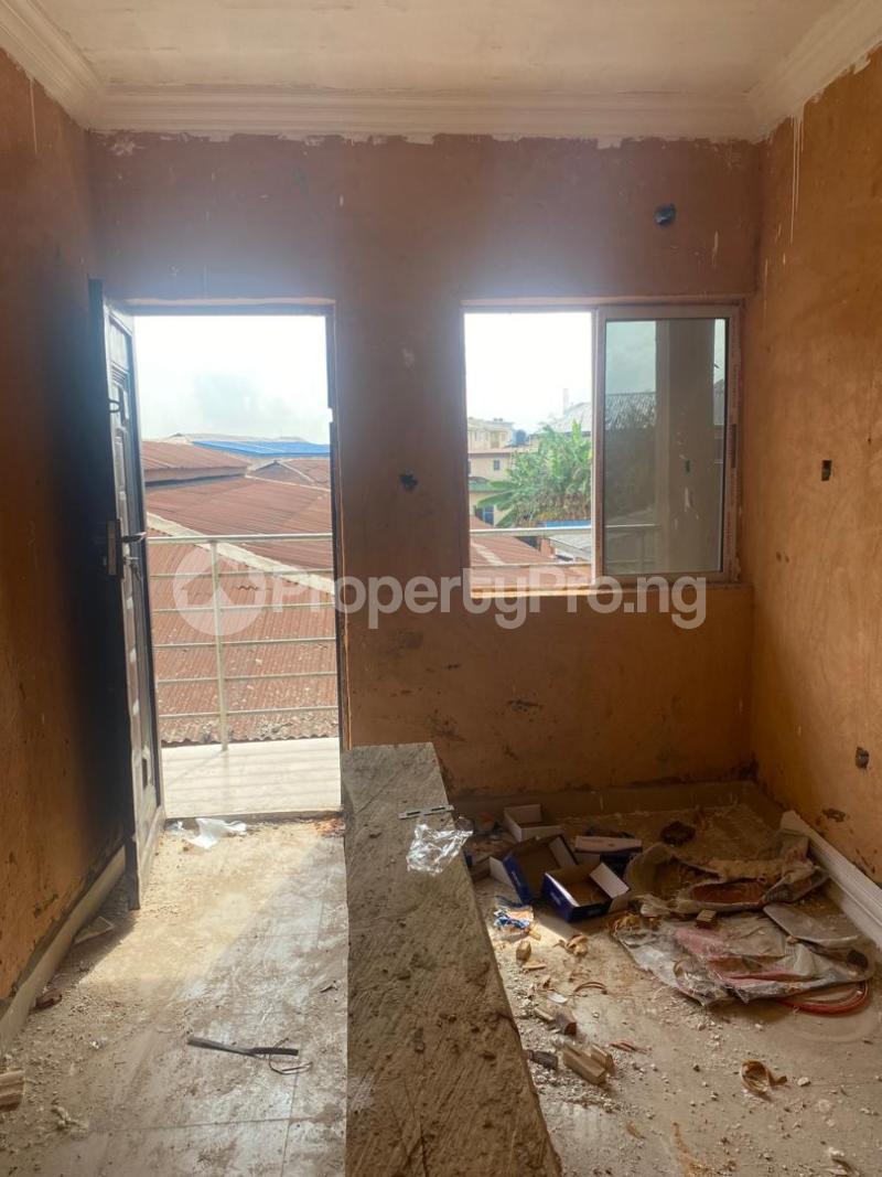 1 bedroom Flat / Apartment for rent Onipan Ikorodu road(Ilupeju) Ilupeju Lagos