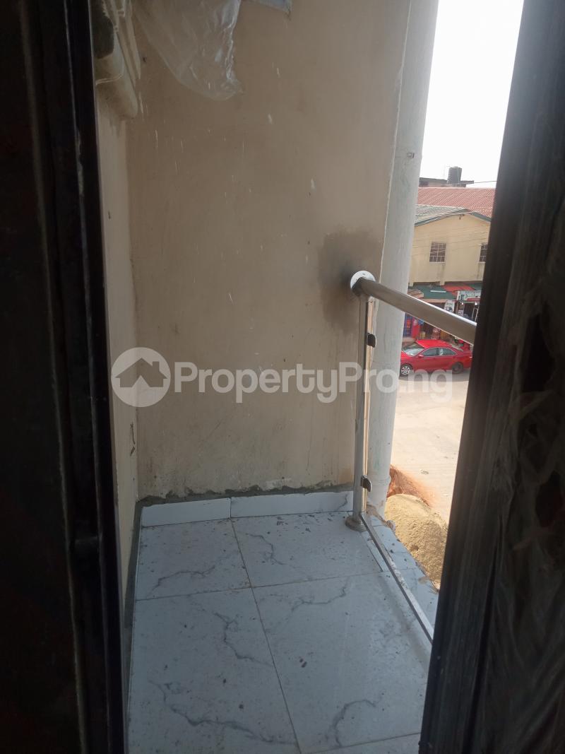 1 bedroom Flat / Apartment for rent Bajulaiye, Fola Agoro Yaba Lagos
