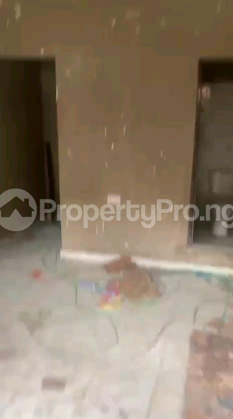 1 bedroom Flat / Apartment for rent Off Oguntolu Road, Shomolu, Lagos Shomolu Lagos