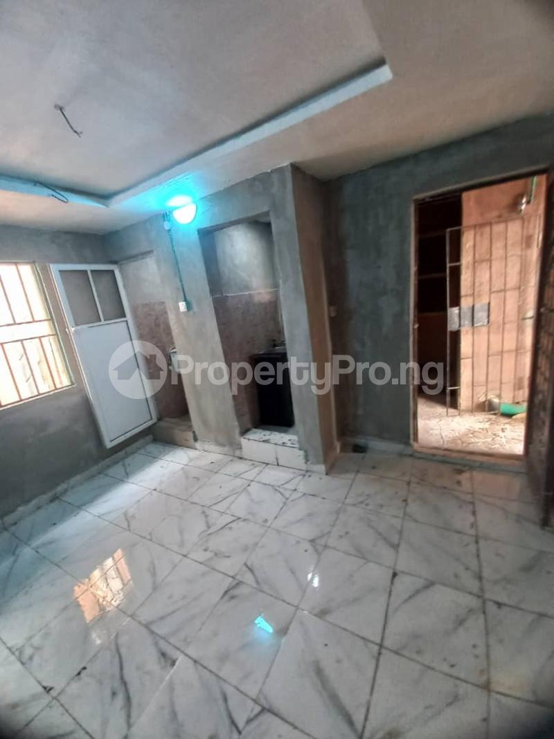 1 bedroom Flat / Apartment for rent Bajulaiye Shomolu Lagos