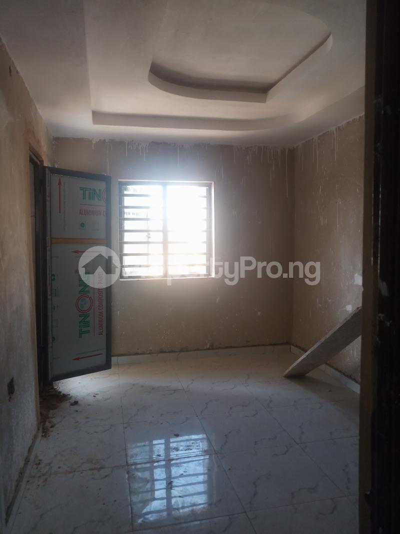 1 bedroom Flat / Apartment for rent Bajulaiye Fola Agoro Yaba Lagos