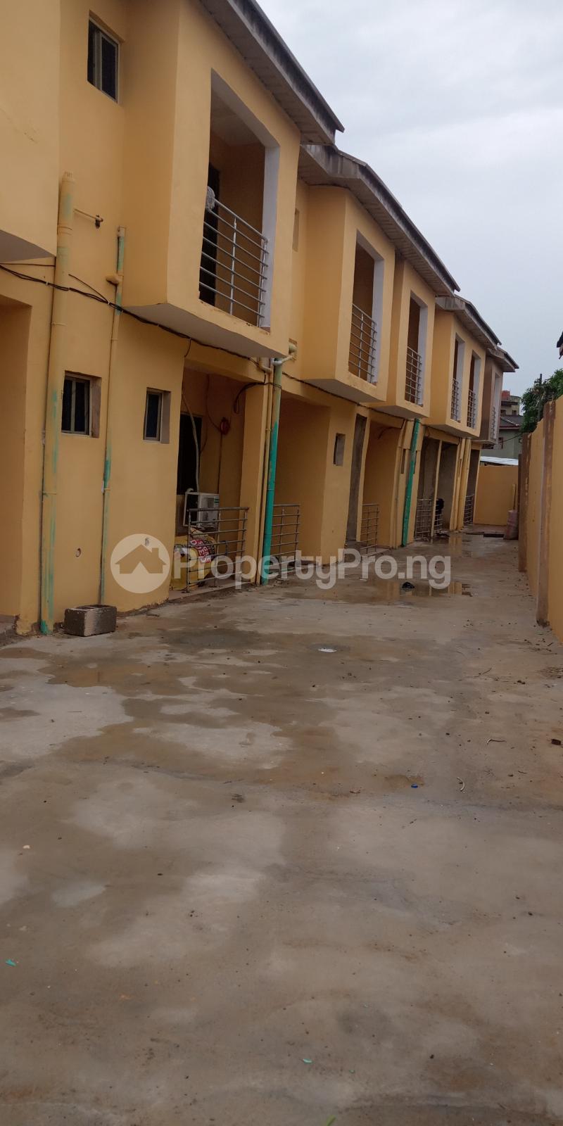 1 bedroom Flat / Apartment for rent Abule Ijesha Fola Agoro Yaba Lagos