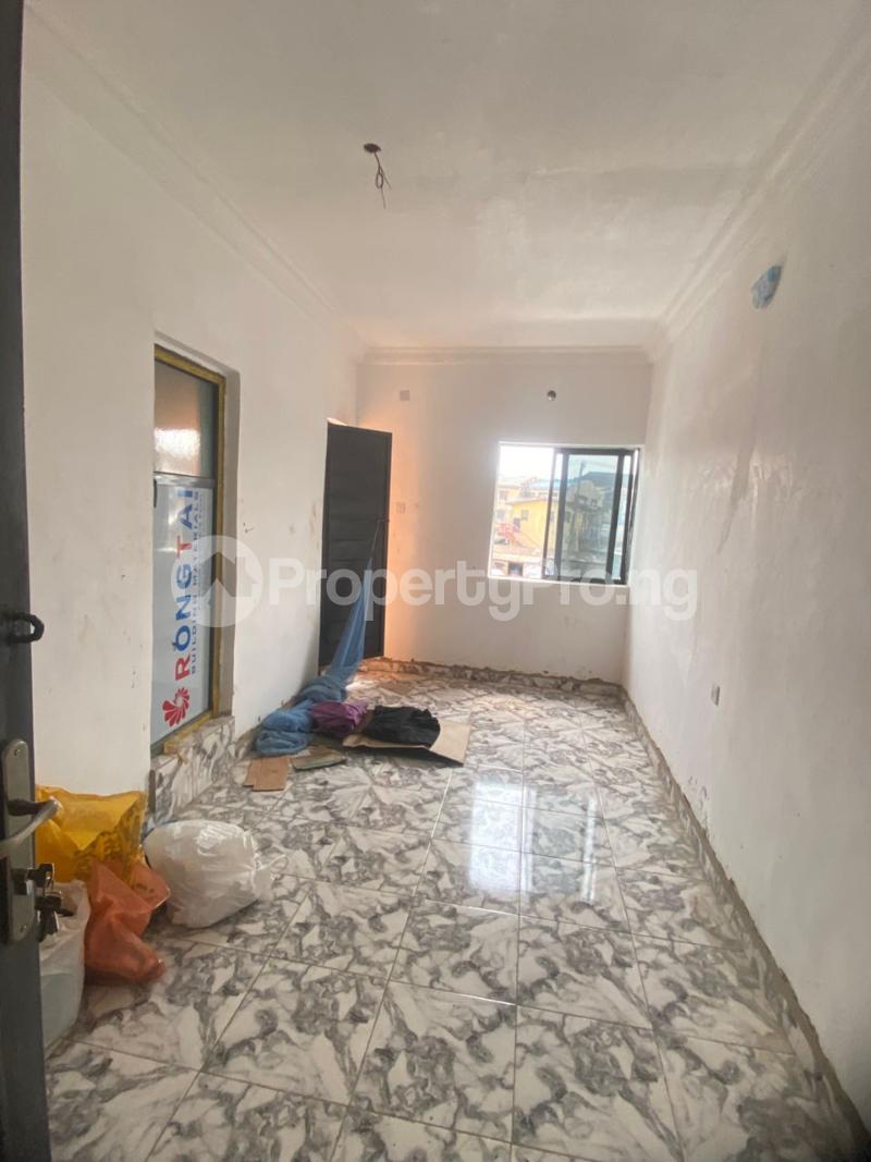 1 bedroom Flat / Apartment for rent Bajulaiye Shomolu Lagos
