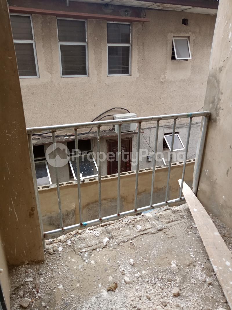1 bedroom Flat / Apartment for rent Onike Onike Yaba Lagos