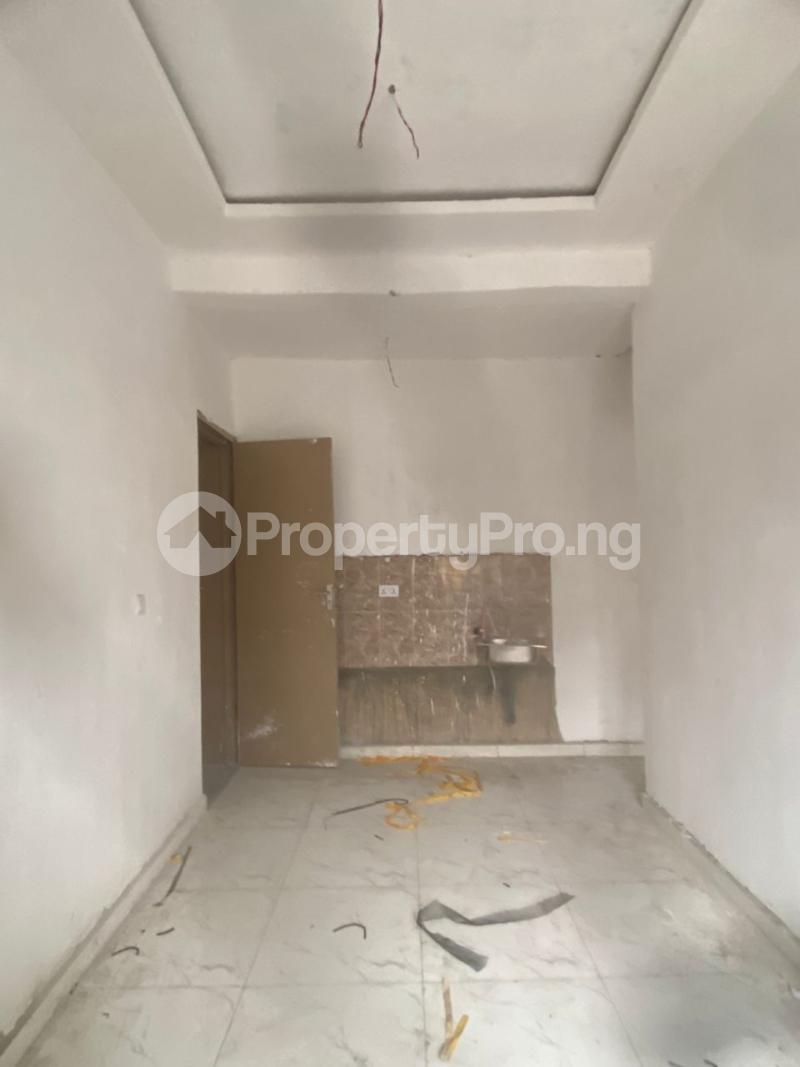 1 bedroom Flat / Apartment for rent Ebute Metta Adekunle Yaba Lagos - 1