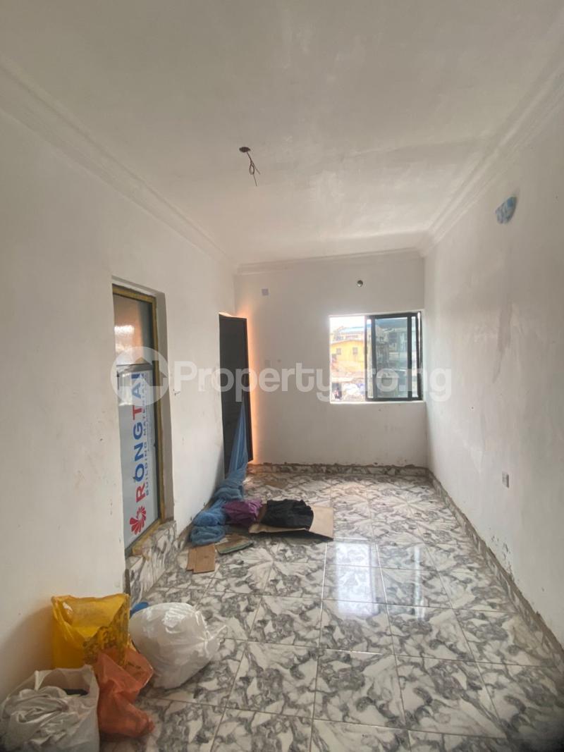 1 bedroom Flat / Apartment for rent Bajulaiye Shomolu Lagos