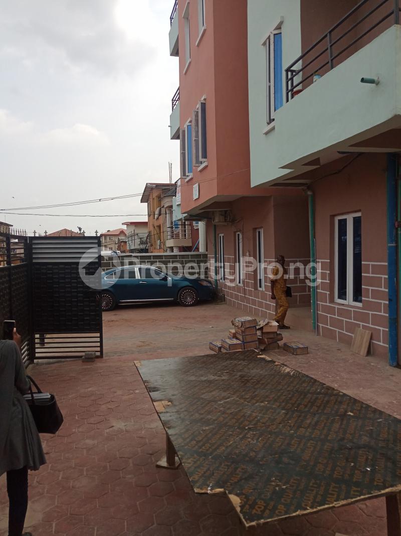 1 bedroom Flat / Apartment for rent Fola Agoro Yaba Lagos