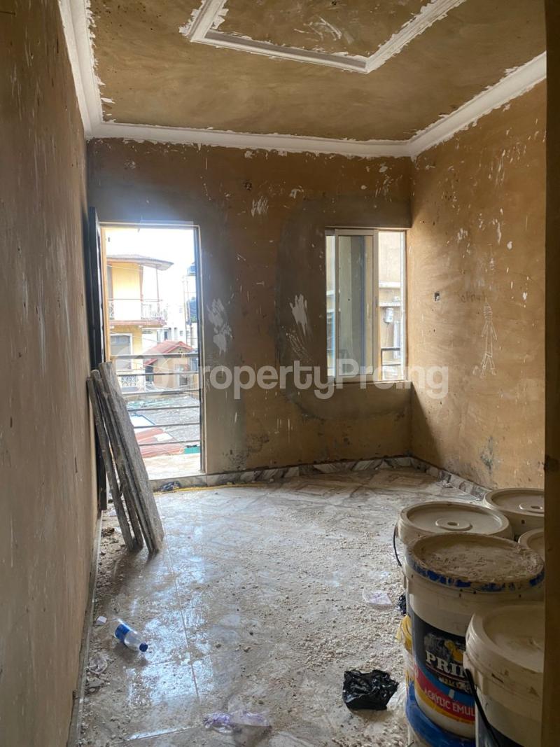 1 bedroom Flat / Apartment for rent Fadeyi Fadeyi Shomolu Lagos - 3