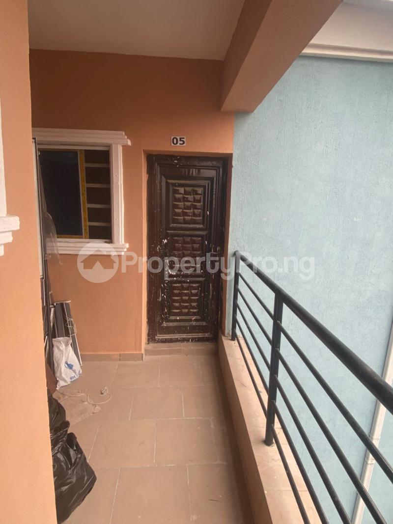1 bedroom Flat / Apartment for rent Onipan Shomolu Lagos