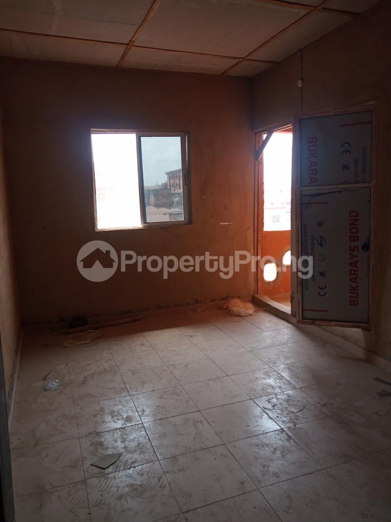 1 bedroom Flat / Apartment for rent Adekunle Ebute Metta Yaba Lagos