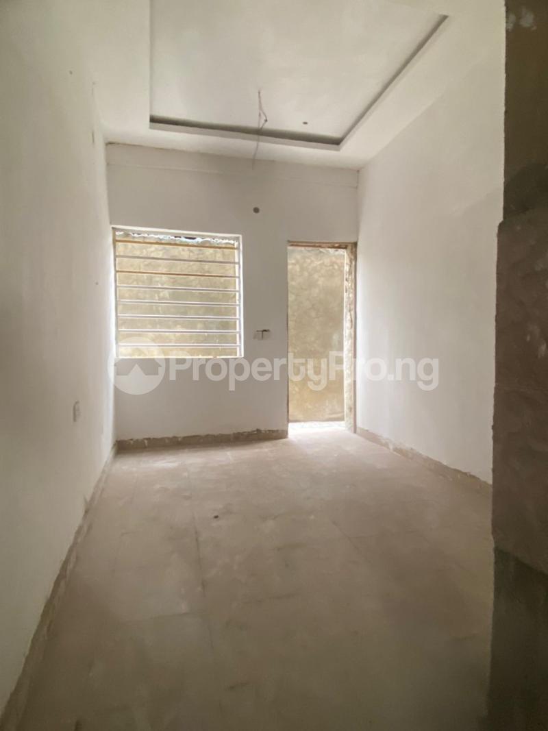 1 bedroom Flat / Apartment for rent Ebute Metta Adekunle Yaba Lagos - 0