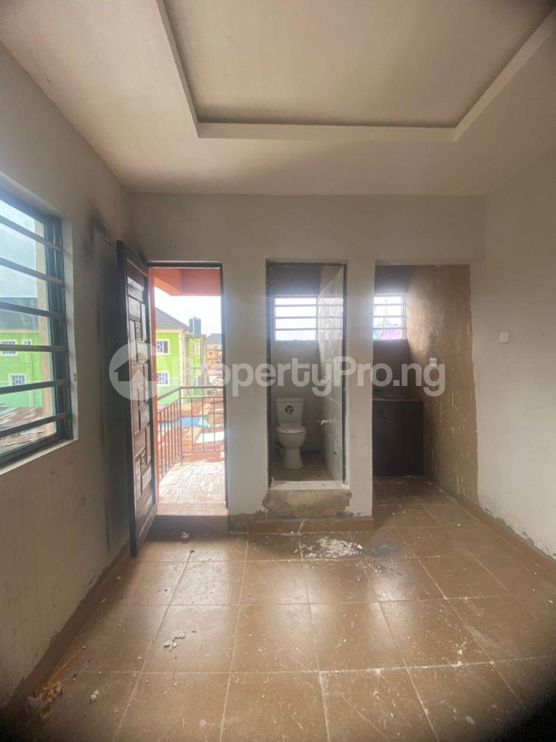 1 bedroom Flat / Apartment for rent Morocco Shomolu Shomolu Lagos - 3