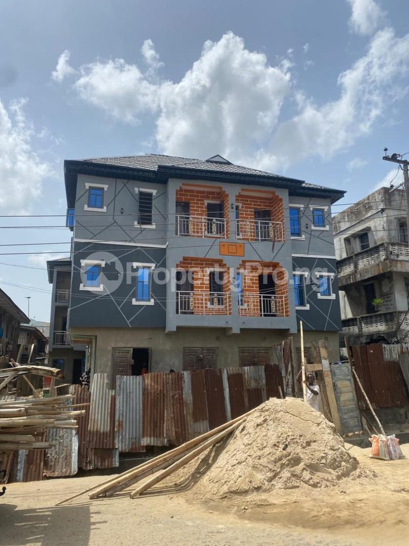 1 bedroom Flat / Apartment for rent  Onipanu Shomolu Lagos