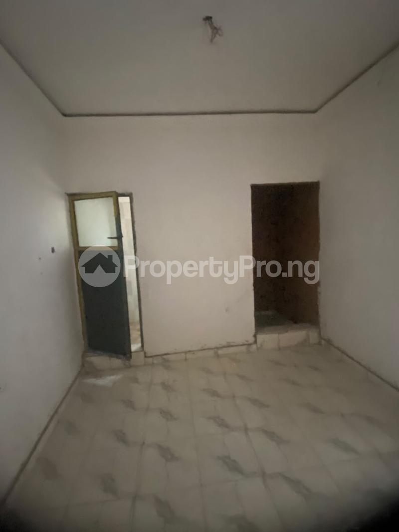 1 bedroom Flat / Apartment for rent Somolu Shomolu Shomolu Lagos