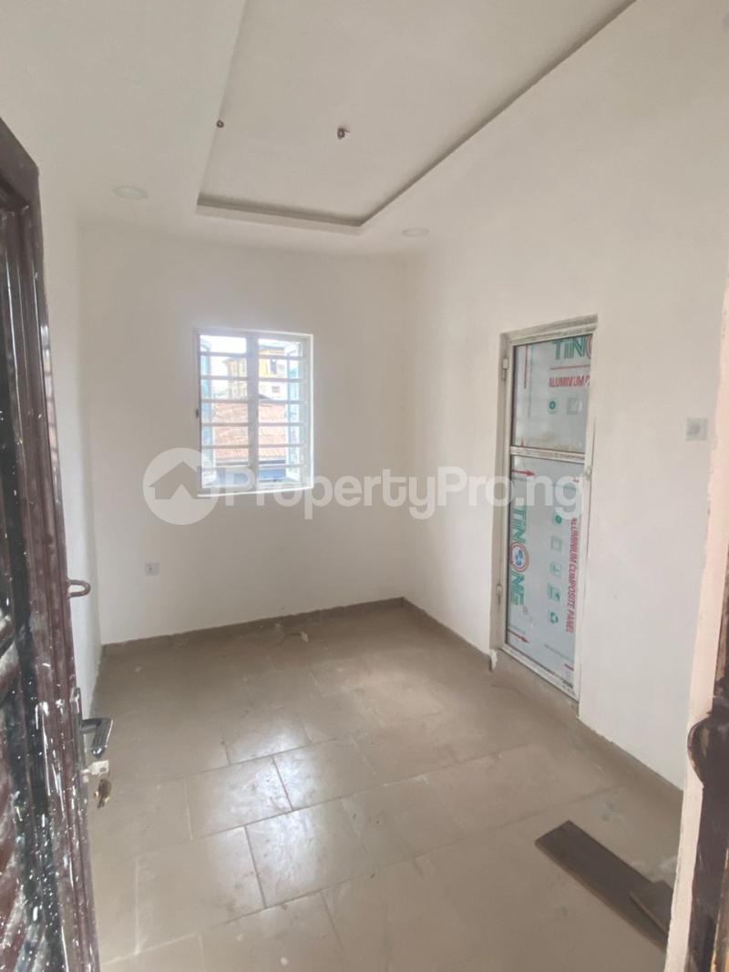 1 bedroom Flat / Apartment for rent Onipan Shomolu Shomolu Lagos