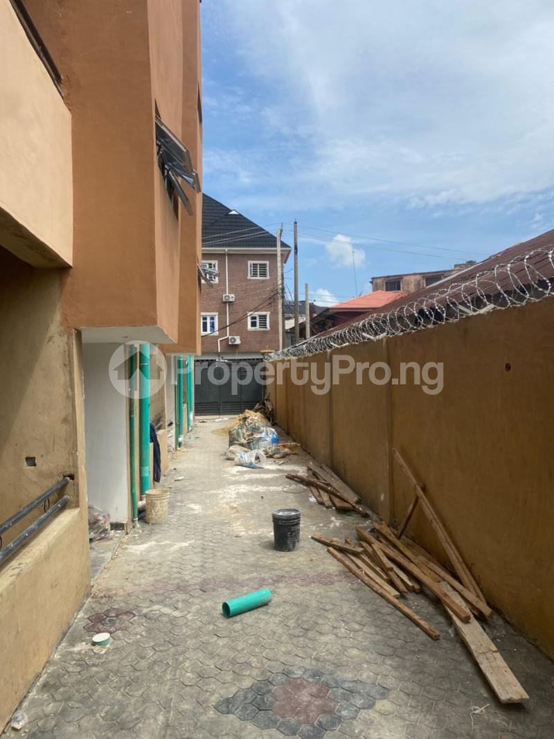1 bedroom Flat / Apartment for rent Onike Iwaya Yaba Lagos