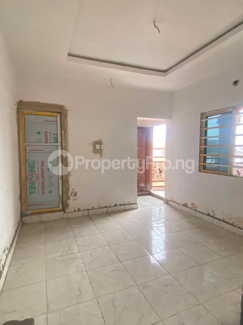 1 bedroom Flat / Apartment for rent Somolu Shomolu Shomolu Lagos