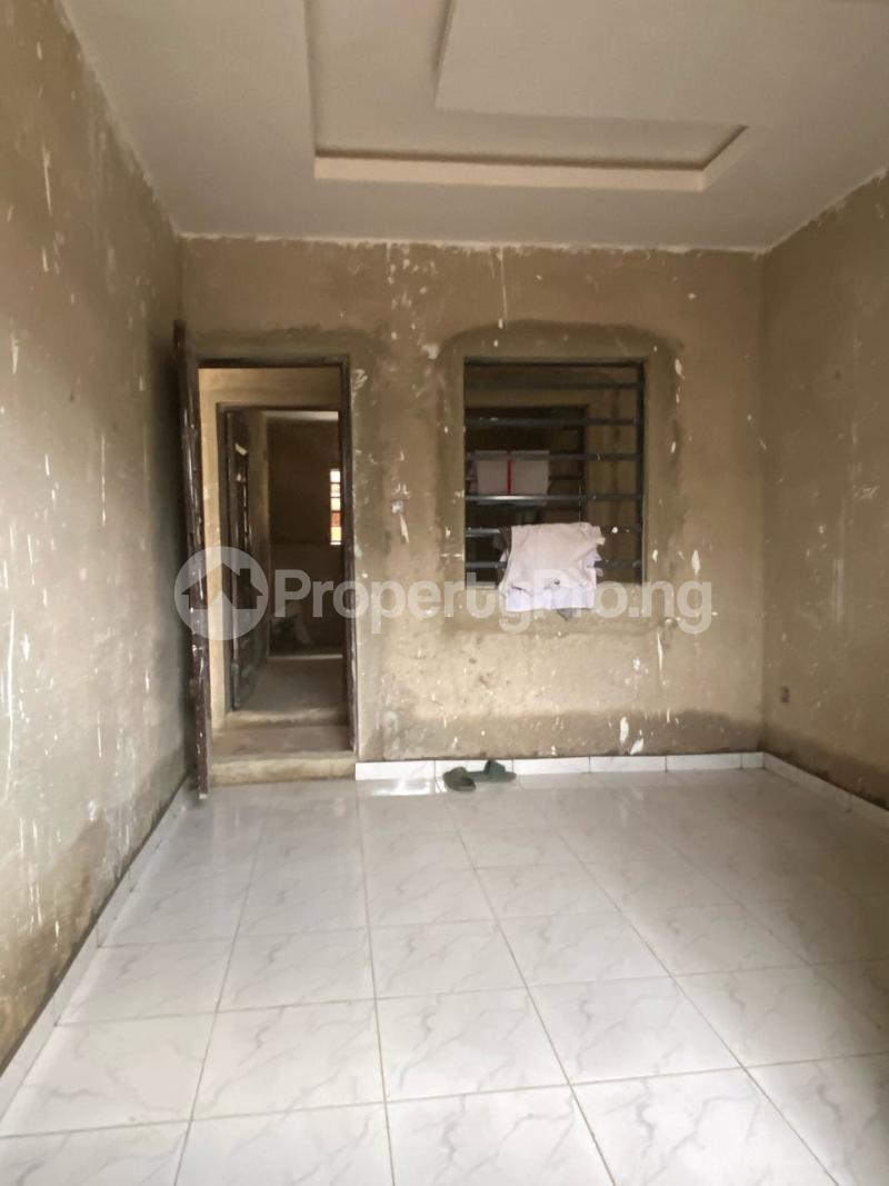 1 bedroom Flat / Apartment for rent Onipan Shomolu Lagos