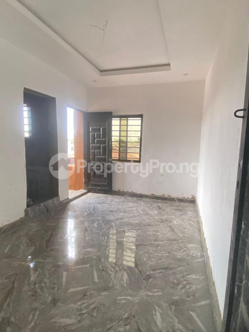 1 bedroom Flat / Apartment for rent Fadeyi Jibowu Yaba Lagos