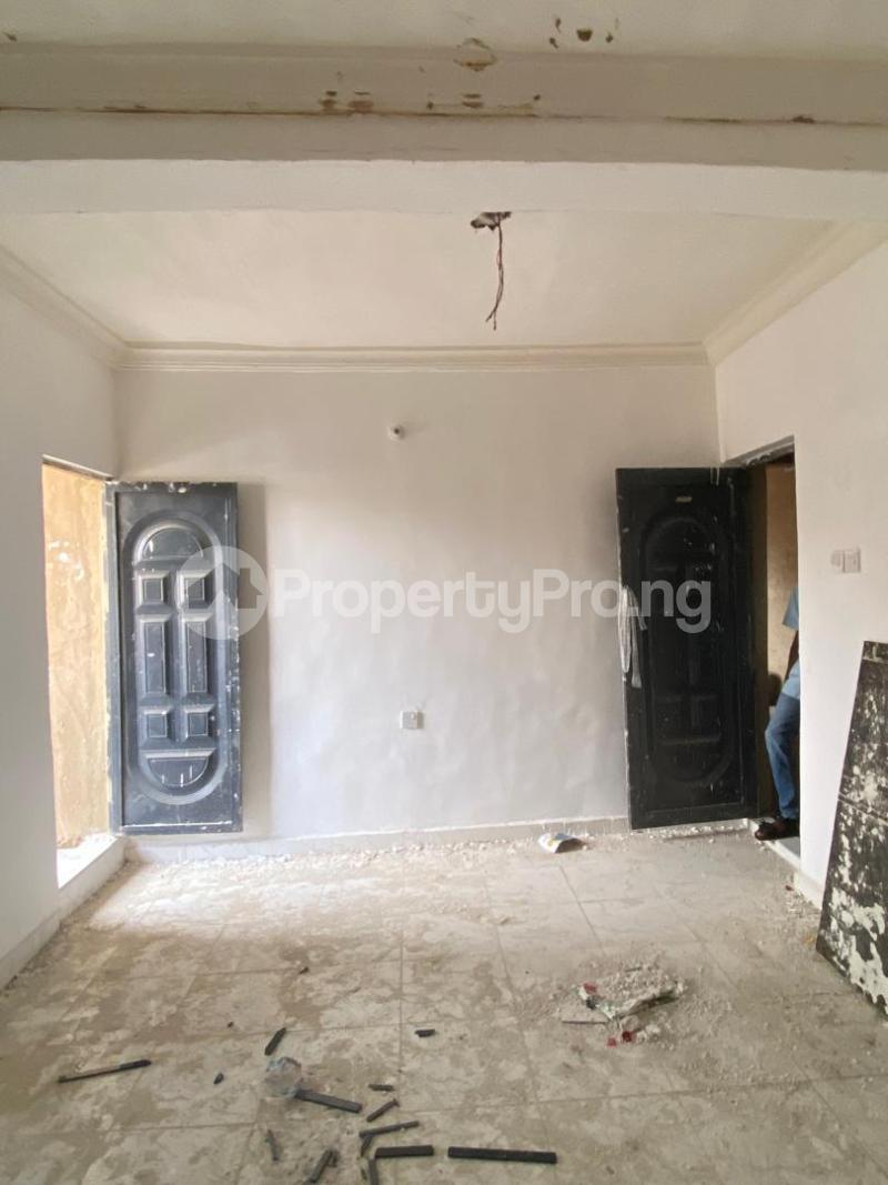 1 bedroom Flat / Apartment for rent Bajulaiye Shomolu Lagos