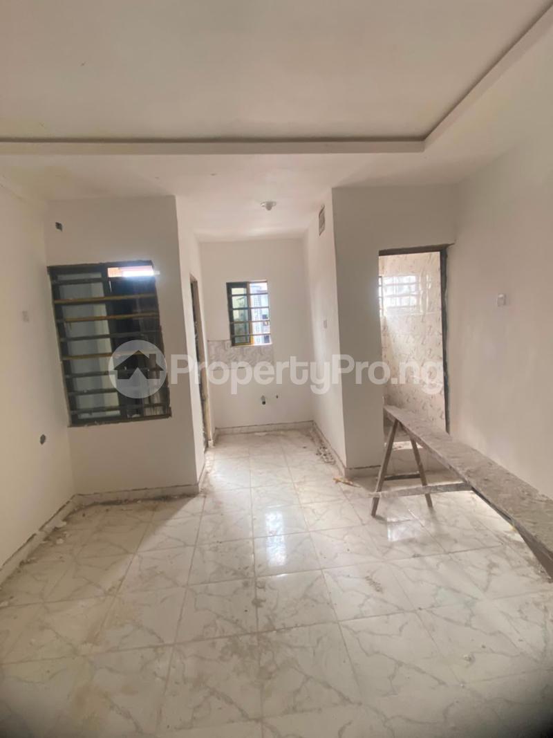 1 bedroom Flat / Apartment for rent Somolu Shomolu Shomolu Lagos
