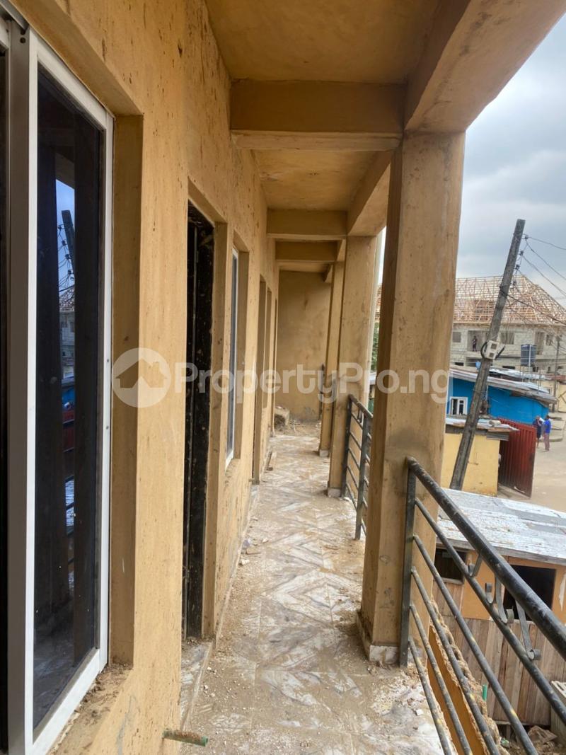 1 bedroom Flat / Apartment for rent Fadeyi Jibowu Yaba Lagos - 4