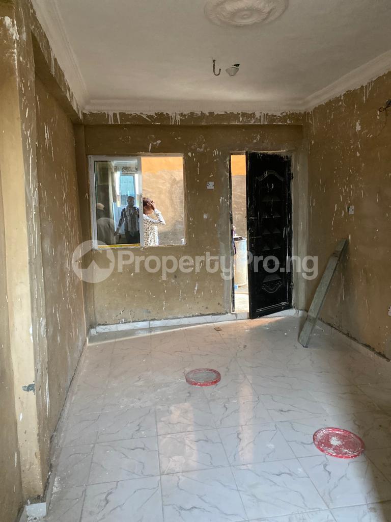 1 bedroom Flat / Apartment for rent Bajulaiye Shomolu Lagos
