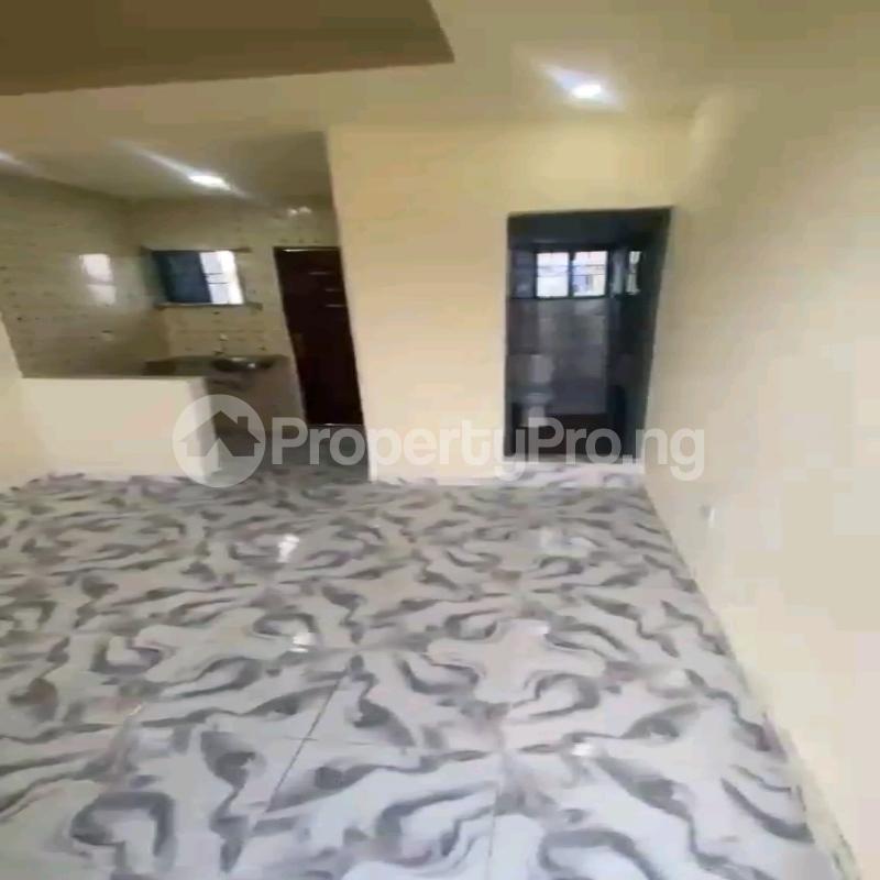 1 bedroom Flat / Apartment for rent Off Odunsi Road, Bariga, Lagos Bariga Lagos