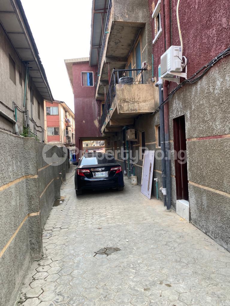 1 bedroom Flat / Apartment for rent  Jibowu Yaba Lagos