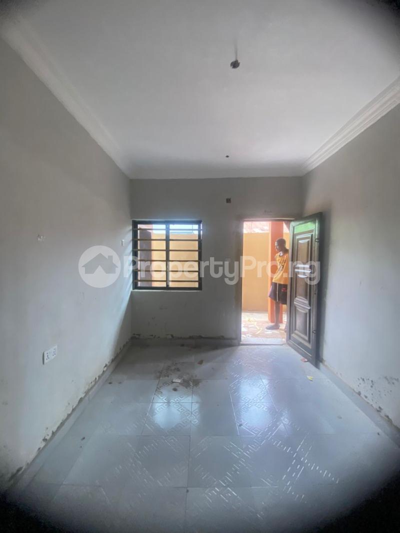 1 bedroom Flat / Apartment for rent Morocco Shomolu Shomolu Lagos - 3