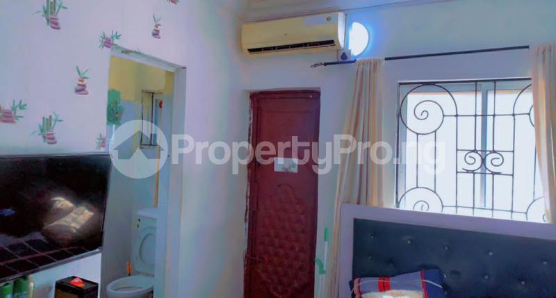 1 bedroom Flat / Apartment for rent Onipan Shomolu Lagos