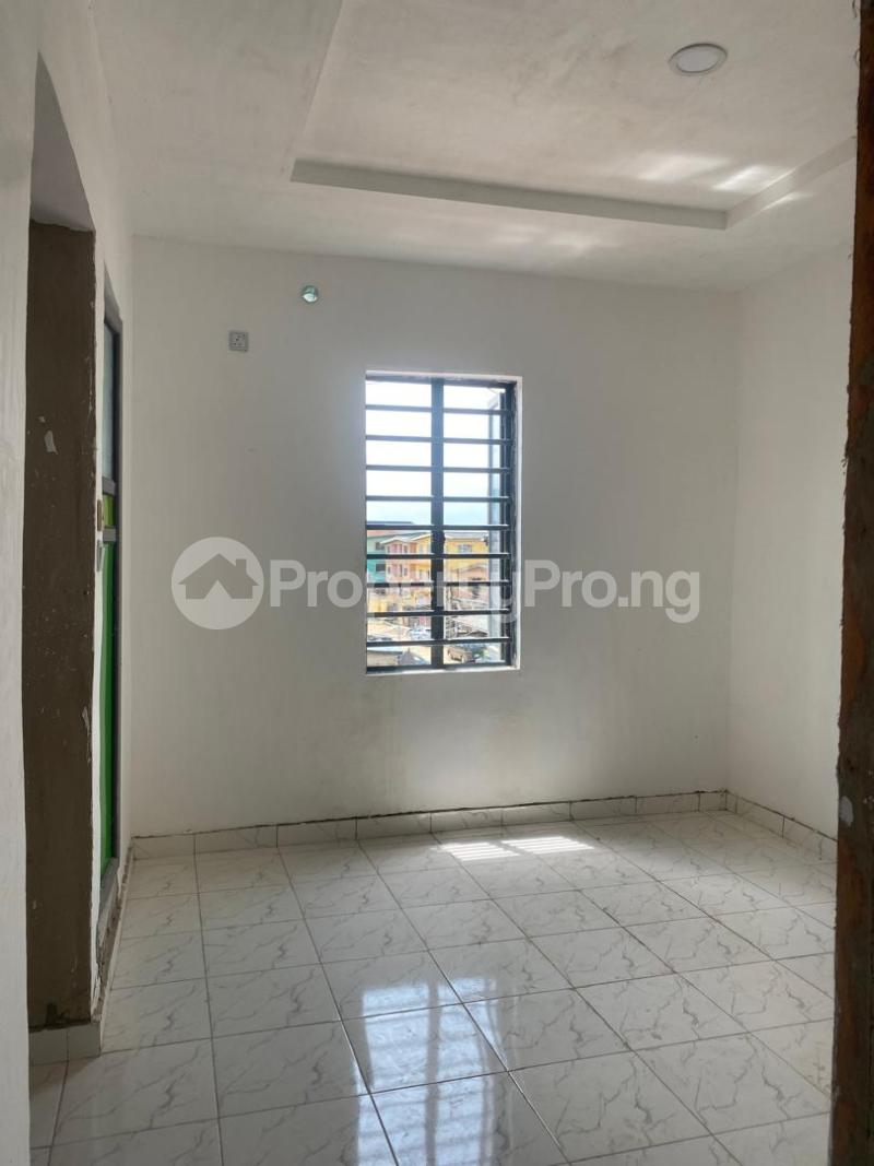 1 bedroom Flat / Apartment for rent Fola Agoro Yaba Lagos