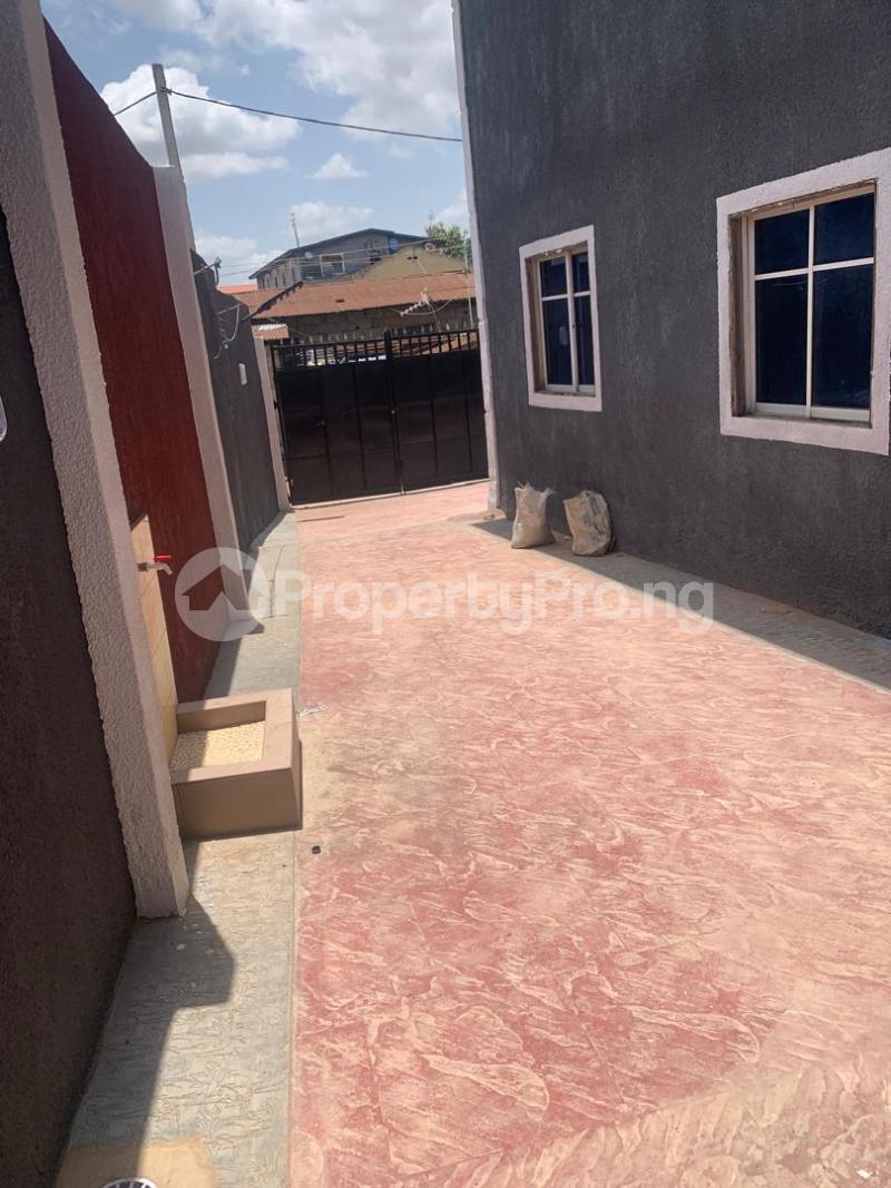1 bedroom Flat / Apartment for rent Mushin Mushin Lagos
