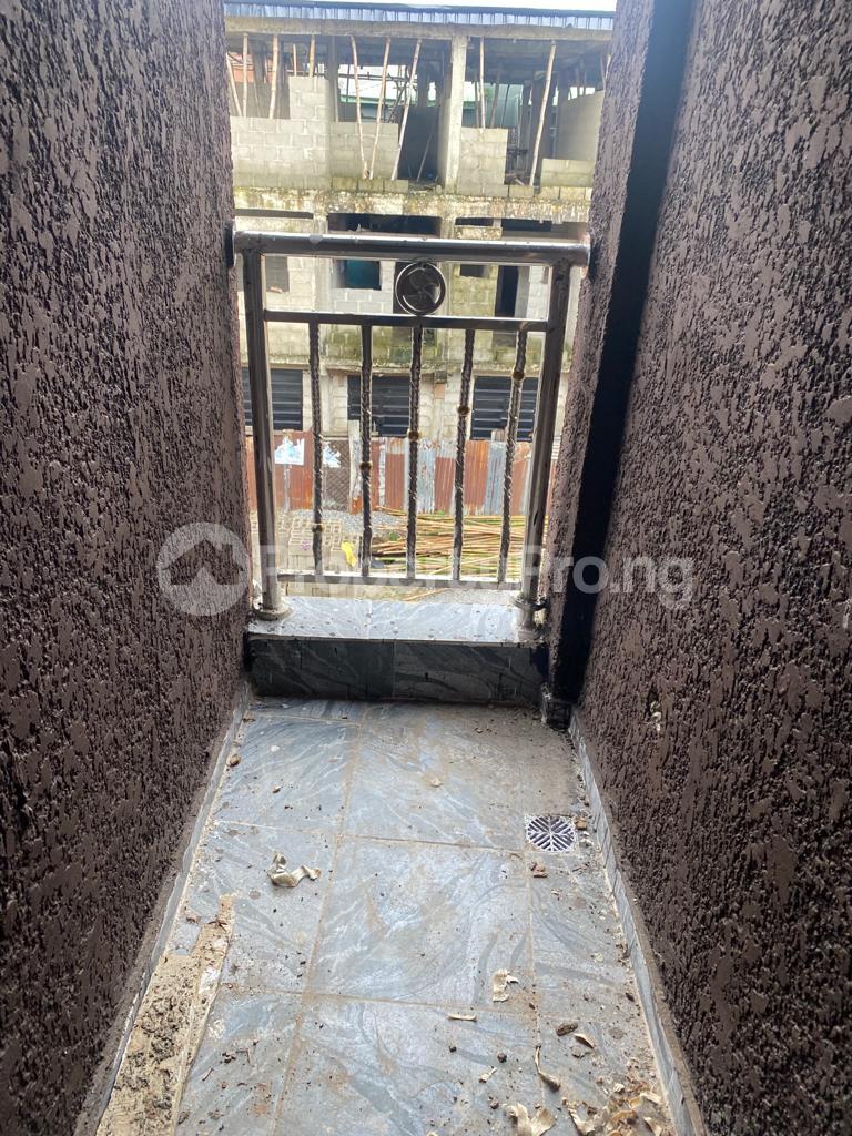 1 bedroom Flat / Apartment for rent Ebute Metta, Adekunle Yaba Lagos