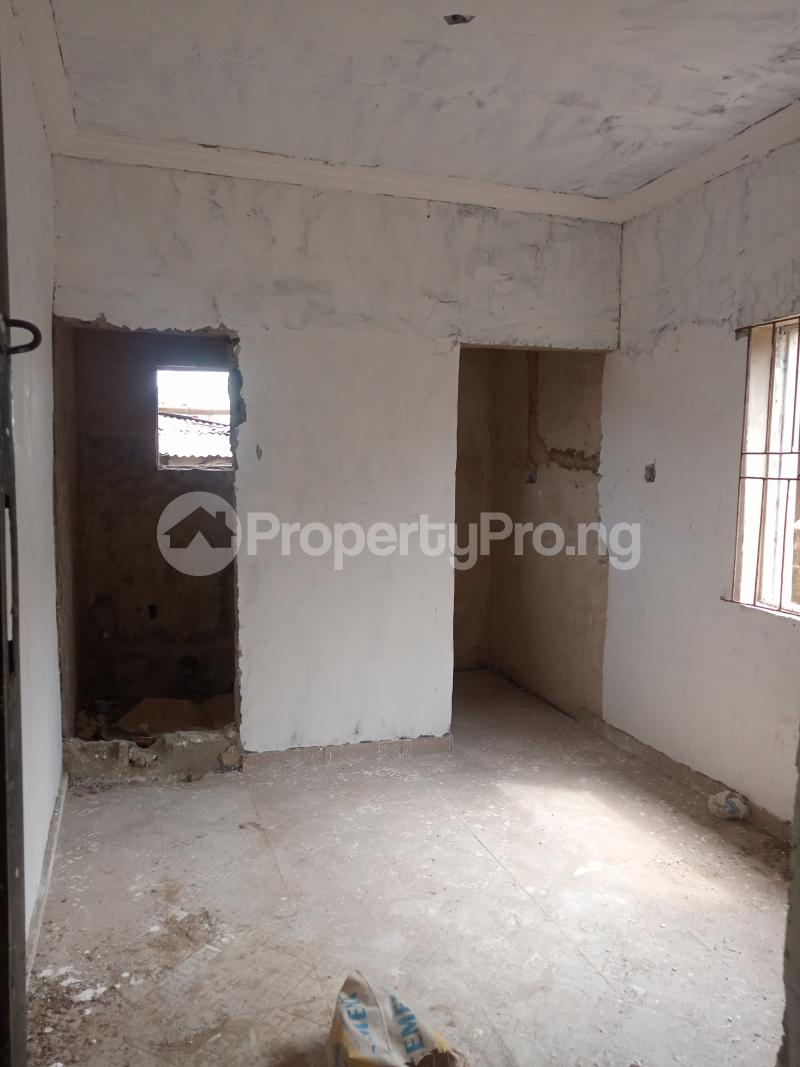 1 bedroom Flat / Apartment for rent Bajulaiye Shomolu Lagos