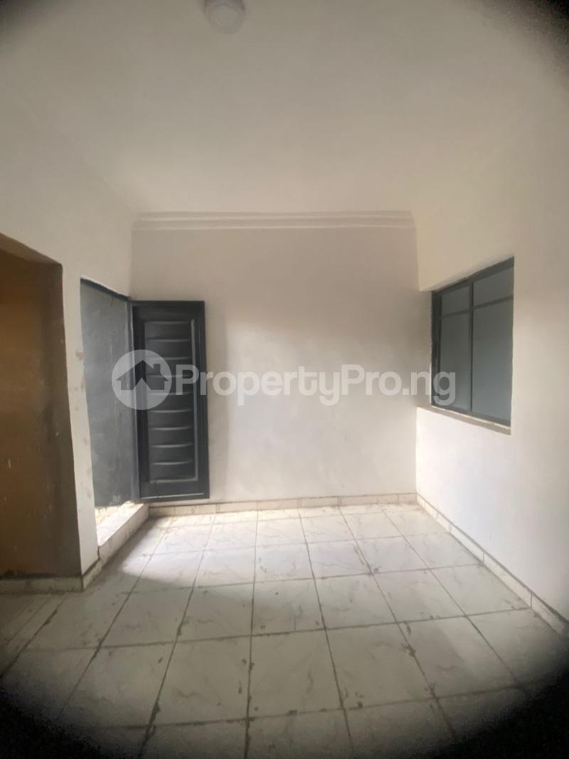 1 bedroom Flat / Apartment for rent Onipan Palmgroove Shomolu Lagos - 6
