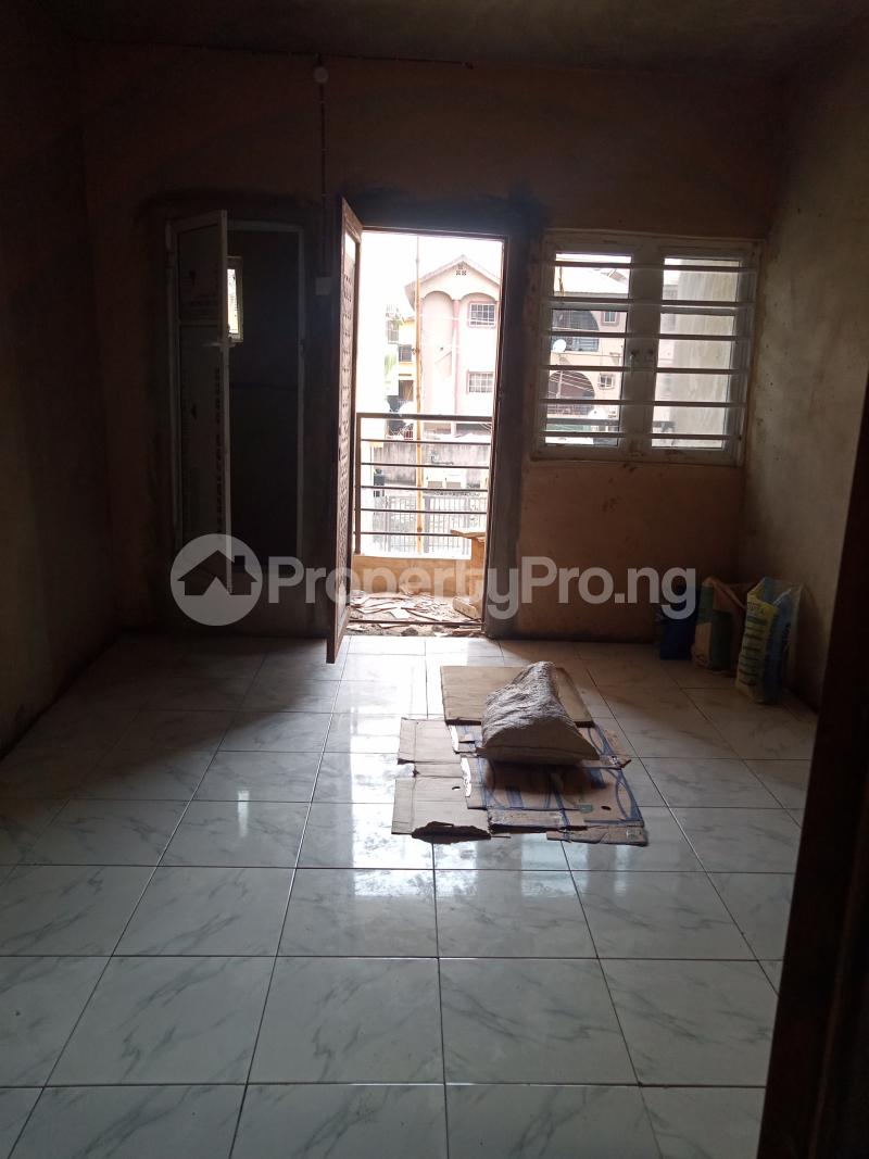 1 bedroom Flat / Apartment for rent Ebute Metta Adekunle Yaba Lagos
