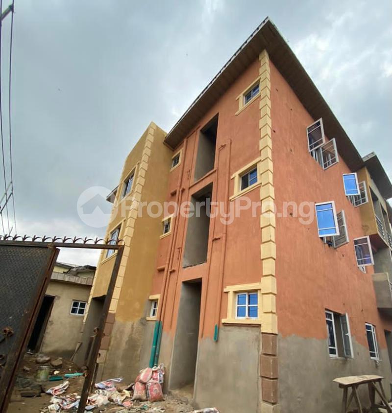 Flat / Apartment for rent Bye pass Ilupeju Ilupeju Lagos - 3