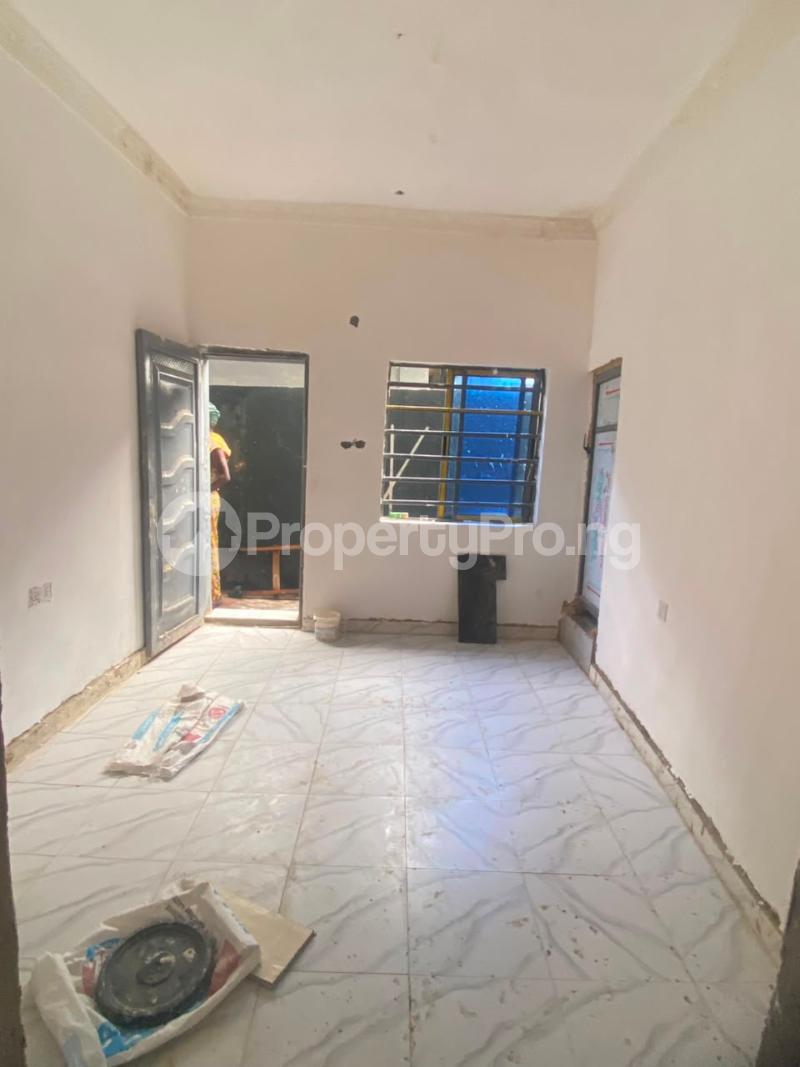 1 bedroom Flat / Apartment for rent Somolu Shomolu Shomolu Lagos