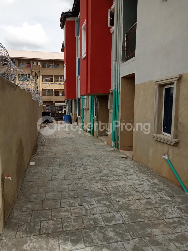 1 bedroom Flat / Apartment for rent Abule Oja Abule-Ijesha Yaba Lagos