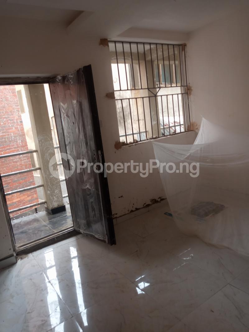 1 Bedroom Flat / Apartment in Alagomeji Yaba Lagos Flat / Apartment
