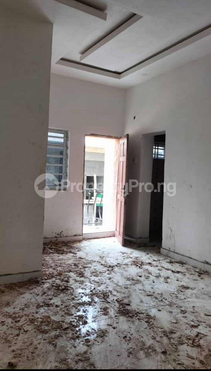 1 bedroom Flat / Apartment for rent Chemist Bus Stop Akoka Yaba Lagos