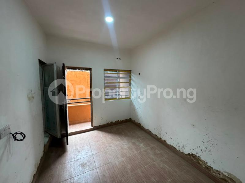 Flat / Apartment for rent Onike Yaba Lagos