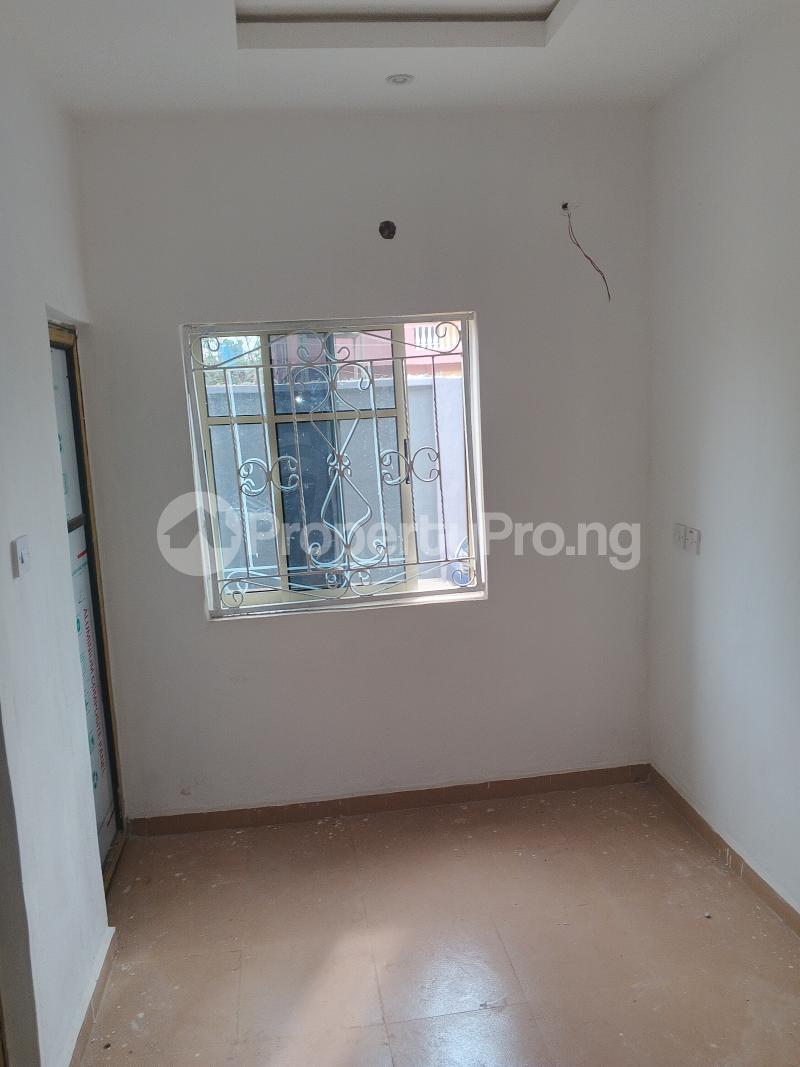Flat / Apartment for rent Off First Gate Bus Stop, Odongunyan Ikorodu Lagos